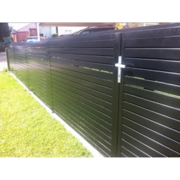 Aluminium vertical batten fence